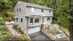 9 Alfred Court, Huntington NY 11743