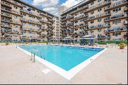 25 Neptune Boulevard #1B, Long Beach NY 11561