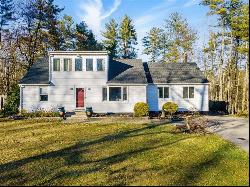 41 White Oaks Road, Hyde Park NY 12538