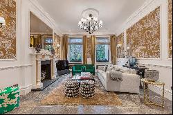 Exquisite three-bedroom apartment in Cadogan Place