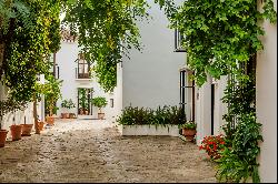 Award-winning traditional architecture in Marbella's Golden Mile