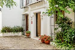 Award-winning traditional architecture in Marbella's Golden Mile