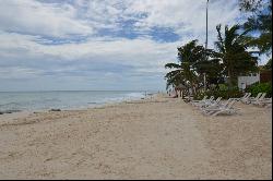 3 BEDROOM BEACHFRONT CONDO, THE FIVES XCALACOCO