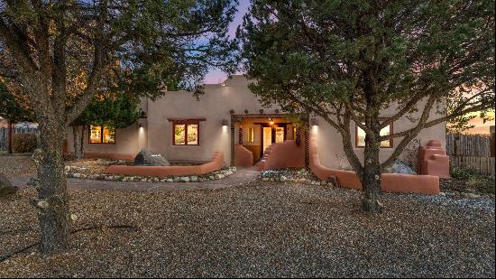 38 Del Norte Road, El Prado NM 87529