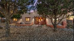 38 Del Norte Road, El Prado NM 87529