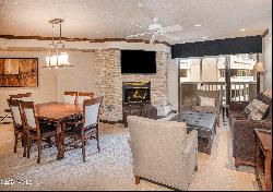 210 Offerson Road Unit 212-Week 51, Beaver Creek CO 81620