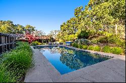 Prime Location on a Tranquil Cul-de-Sac in Central Portola Valley