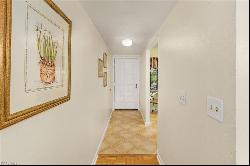 2984 Kings Lake Blvd Unit 2984, Naples FL 34112