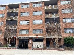 100 Clinton Avenue #3A, Mineola NY 11501