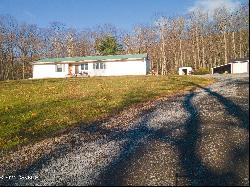 53 Hawk Road, Mifflinburg PA 17844