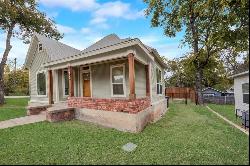 1305 E Peach Street, Fort Worth TX 76102