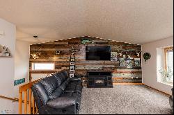 3432 10th Street S, Moorhead MN 56560