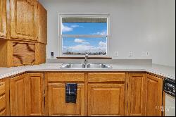 204 Gem Dr, Kimberly ID 83341