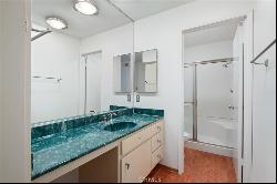 12801 Moorpark Street #213, Studio City CA 91604