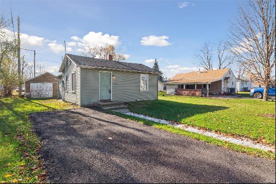 1114 Sanders Avenue, Goshen IN 46526