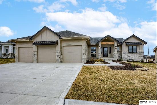 2745 N 182 Avenue, Elkhorn NE 68022