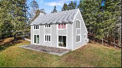 2061 Skyway Valley, Hermon ME 04401