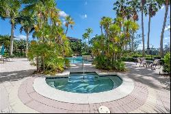 2738 Tiburon BLVD E #B-205, Naples FL 34109