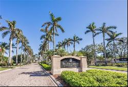 2738 Tiburon BLVD E #B-205, Naples FL 34109