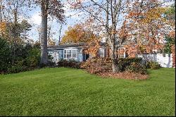 93 Ridgeway Avenue, Setauket NY 11733