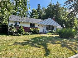 40 Willits Road, Glen Cove NY 11542