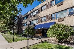 222 Washington Boulevard #107, Oak Park IL 60302