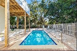 Two Units In One Building With Pool And Outdoor Space