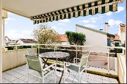 BIARRITZ, PARC MAZON, APARTMENT WITH TERRACE AND PARKING