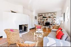 HOSSEGOR, EXCEPTIONAL FAMILY HOME IN THE HEART OF THE TOWN CENTER