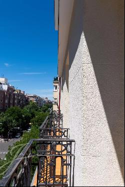 Cozy 2 Bedroom Refurbished Apartment in Lista-Salamanca