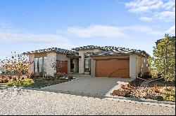 Mountain Views in the Gated Village at Castle Pines!