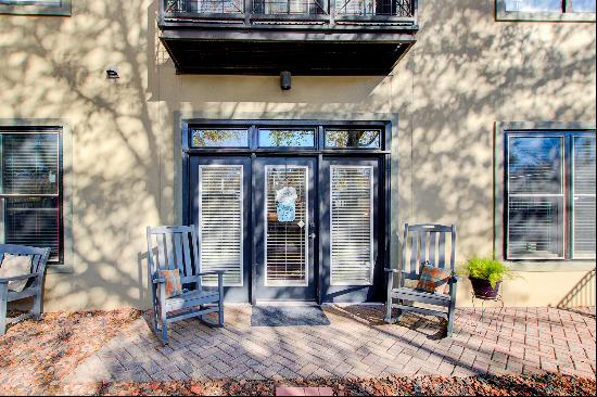 Fantastic Walkout Condo in the Heart of Downtown Chamblee