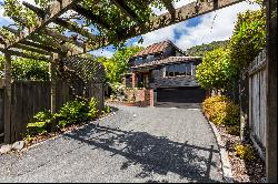 2/16 Cheviot Road, Lowry Bay, Lower Hutt