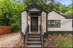 Beautifully Renovated Home in the Vibrant Oakland City Neighborhood