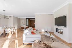 Luxury Family Flat next to Retiro