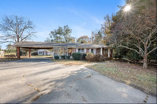 Charming Ranch Rental In Roswell