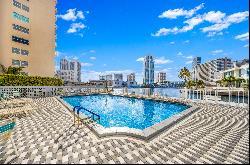 137 Golden Isles Dr,Hallandale Beach, FL, 33009