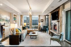 The Epitome of Luxury Living in the Heart of Midtown