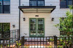 Newer Construction Townhome in The Maxwell Neighborhood in Downtown Alpharetta