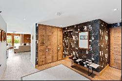 Luxurious 4-bedroom duplex with garden close to ski slopes