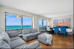 Beautiful High Floor Condo