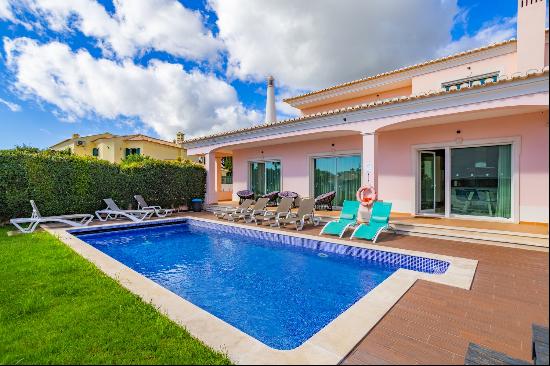 Detached house, 6 bedrooms, for Sale