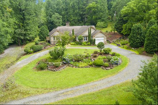 611 Blue Valley Road, Highlands, NC 28741