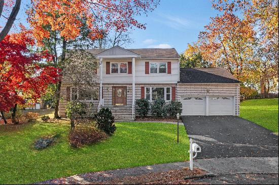 550 Westbrook Court, Paramus, NJ 07652