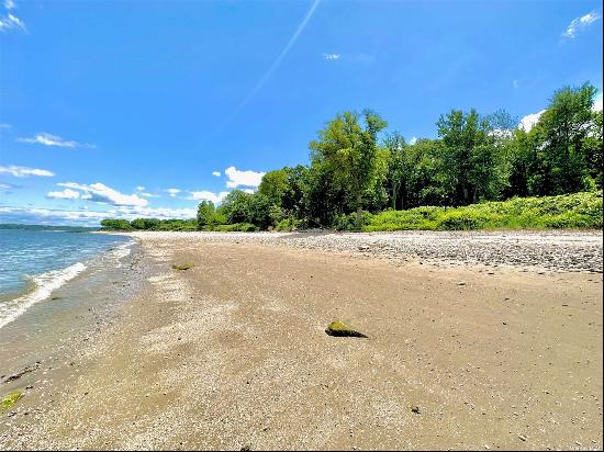 Spectacular opportunity to own one of the largest open waterfront parcels on Centre Island