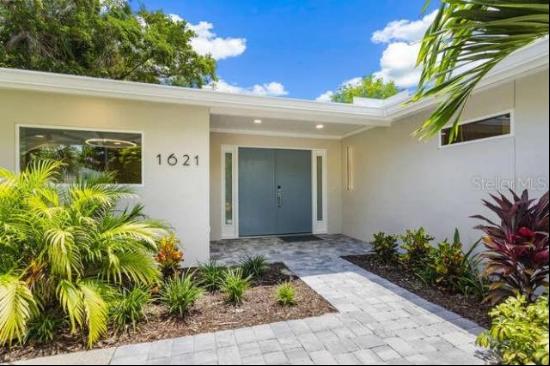 1621 PINE BAY DRIVE, Sarasota, FL, 34231, USA