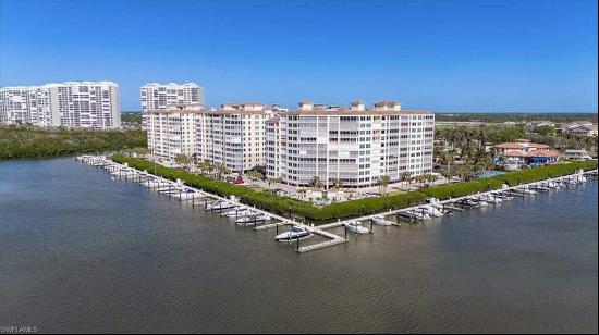 425 Dockside Dr, #505, Naples, FL, 34110, USA