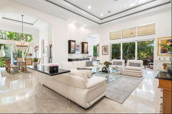 6352 Bellamalfi Street, Boca Raton, FL, 33496, USA