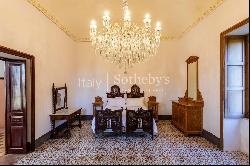 Neo-Medieval Villa with panoramic view of the Val di Noto