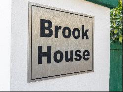 Brook House & Lodge